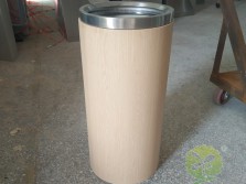 室内圆柱形仿木纹不锈钢垃圾桶