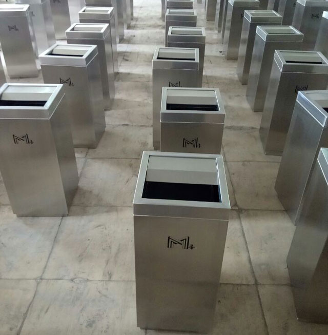 商场不锈钢垃圾桶图片