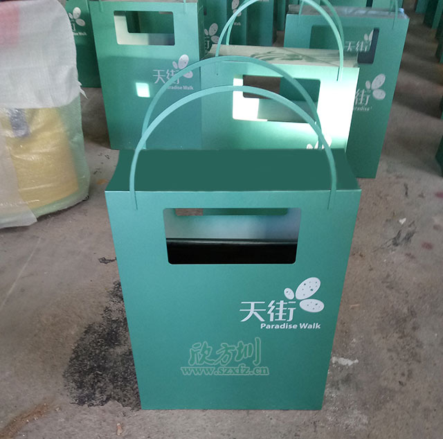 深圳天街购物街区定制手提袋钢制垃圾桶