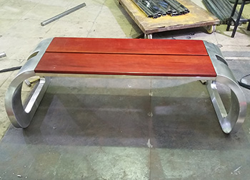 户外无靠背山樟木不锈钢休闲椅主图