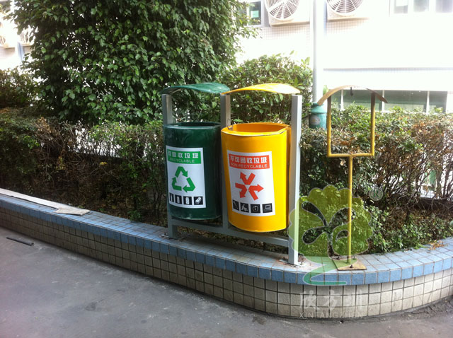 市政街道玻璃钢果皮箱图片