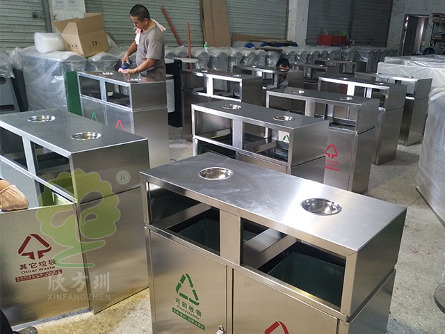 常用户外物业分类不锈钢垃圾箱