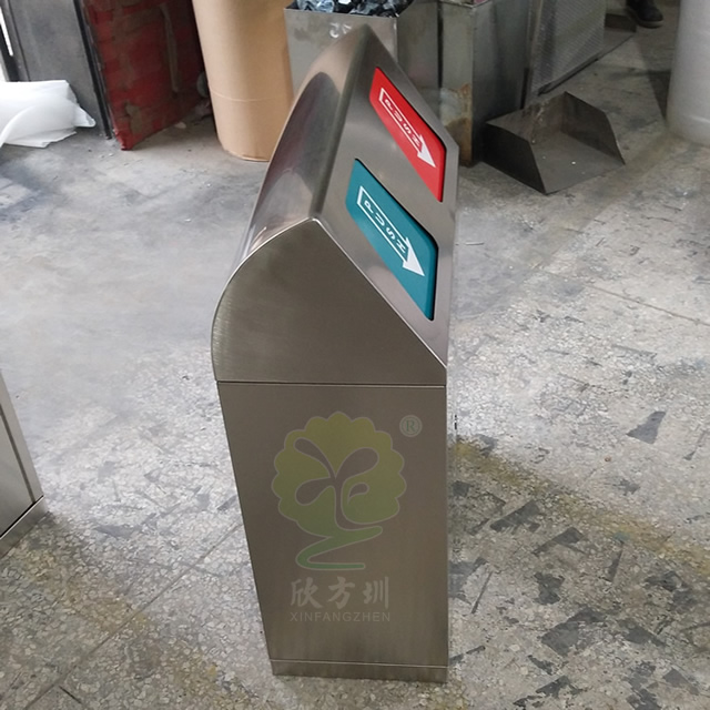 创意户外带盖分类不锈钢垃圾桶