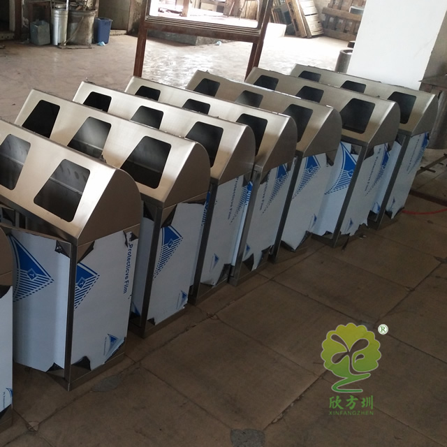 摇盖三分类不锈钢垃圾桶