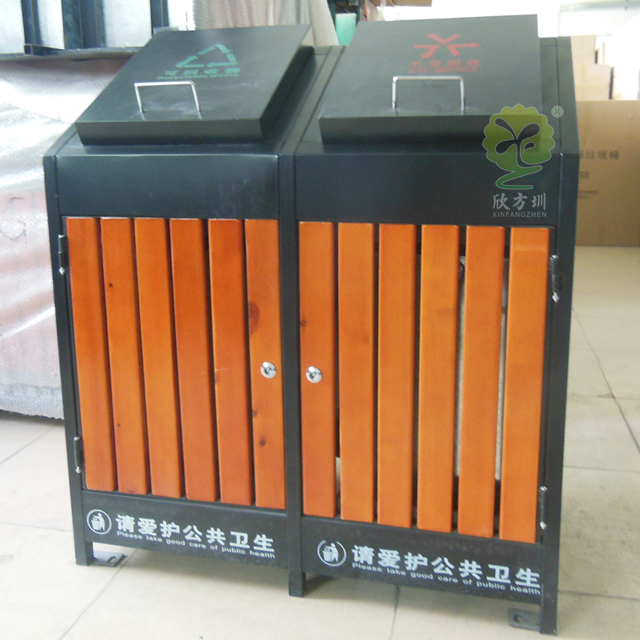 街道带盖分类钢木垃圾箱