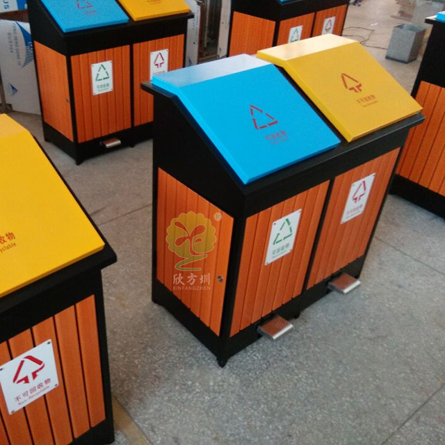 两分类脚踏式钢木垃圾桶