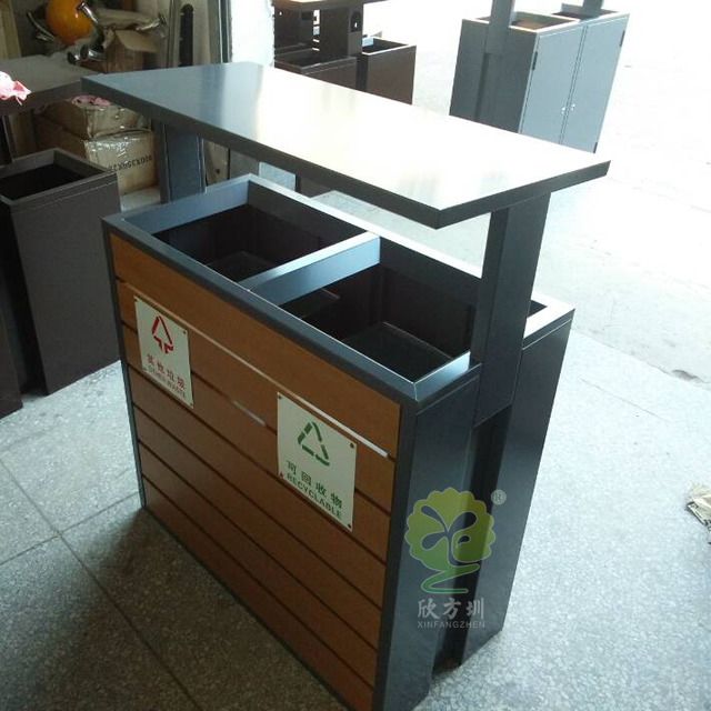 街道简洁分类钢木垃圾箱